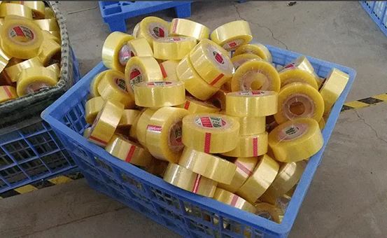 封箱胶带批发厂生产封箱胶带用的什么胶水乳液怎么选择？2